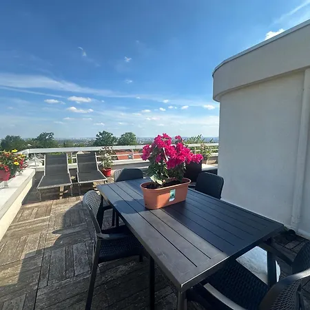 Rooftop Apartment Montmorency