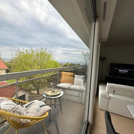 Rooftop Apartment Montmorency