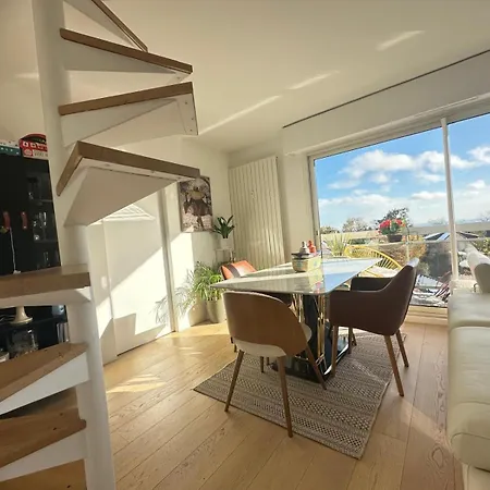 Rooftop Apartment *